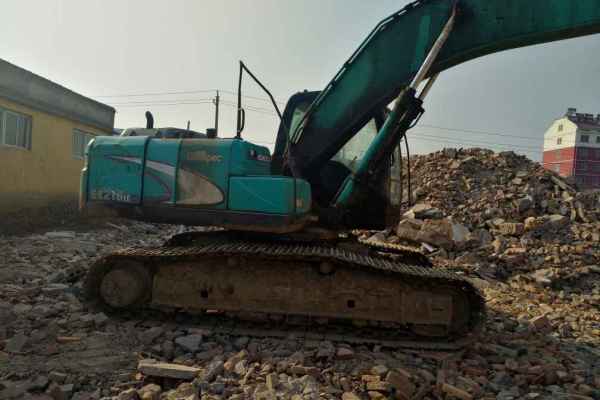 安徽出售转让二手6872小时2009年神钢SK200挖掘机