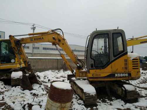 安徽出售转让二手10000小时2009年厦工XG806挖掘机