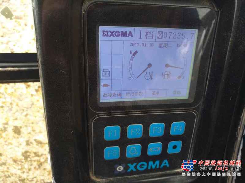 安徽出售转让二手7800小时2013年厦工XG808挖掘机