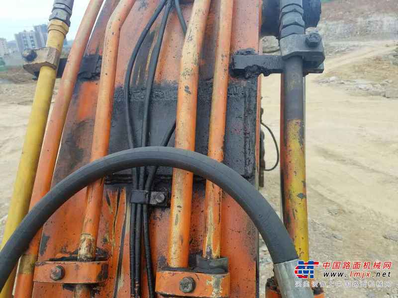 贵州出售转让二手8050小时2003年日立EX200挖掘机