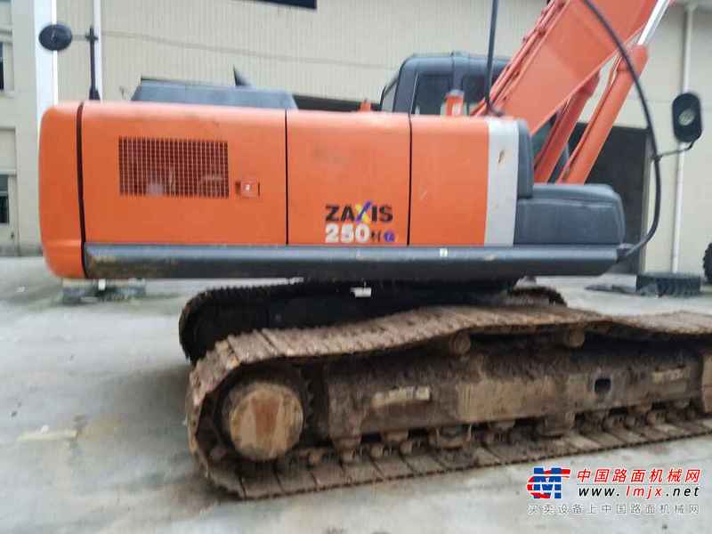 江西出售转让二手4500小时2013年日立ZX250LC挖掘机