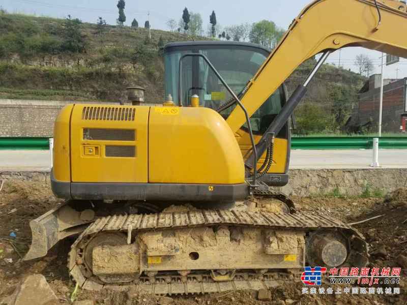 贵州出售转让二手461小时2016年徐工XE75D挖掘机