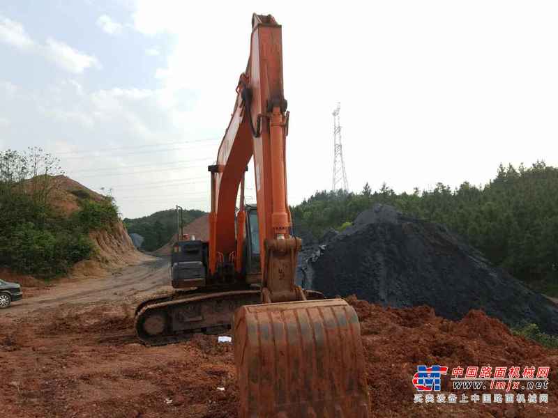 江西出售转让二手7100小时2011年日立ZX200挖掘机