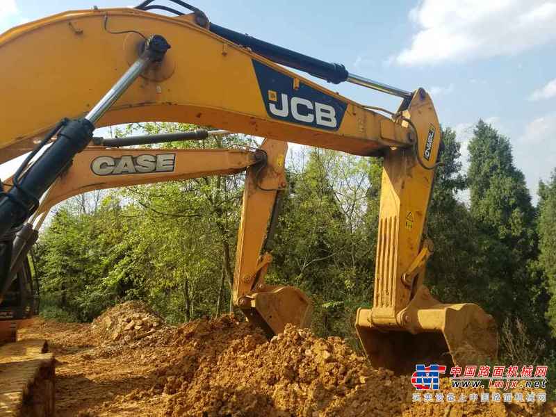 贵州出售转让二手2382小时2014年JCBJS370LC挖掘机