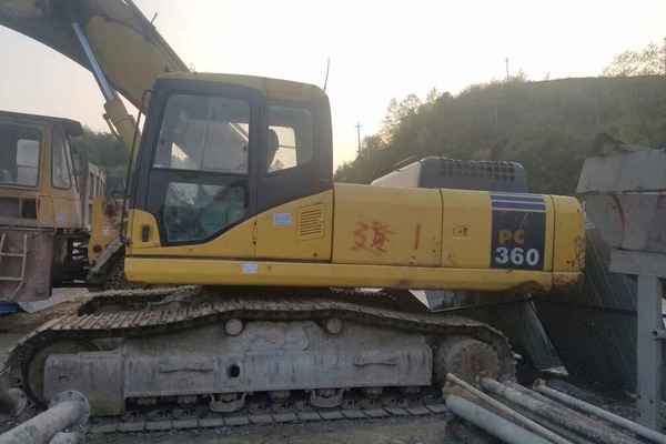 贵州出售转让二手11000小时2011年小松PC300挖掘机