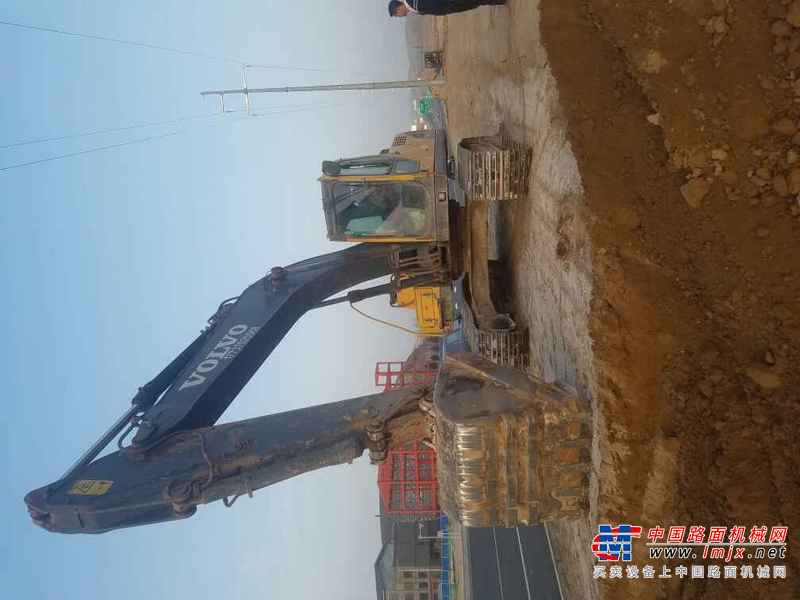 甘肃出售转让二手12000小时2007年沃尔沃EC210B挖掘机