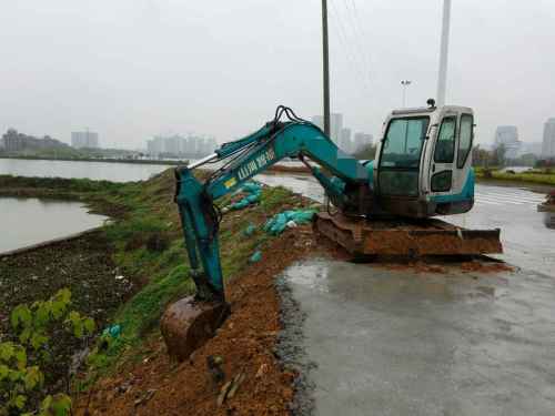 江西出售转让二手12000小时2009年山河智能SWE70H挖掘机