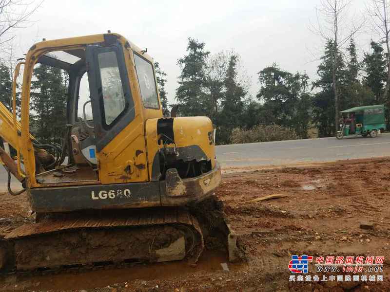 江西出售转让二手8600小时2011年临工LG660挖掘机