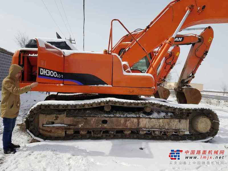 内蒙古出售转让二手10000小时2011年斗山DH300LC挖掘机