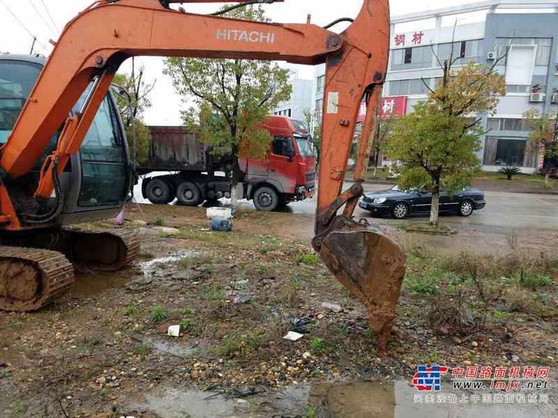 江西出售转让二手8600小时2010年日立ZX60挖掘机
