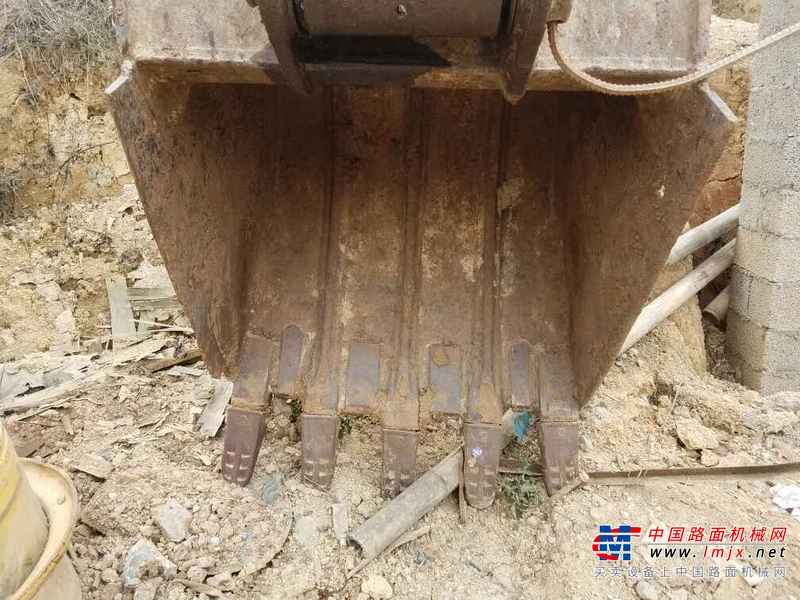 云南出售转让二手7618小时2011年现代R225LC挖掘机