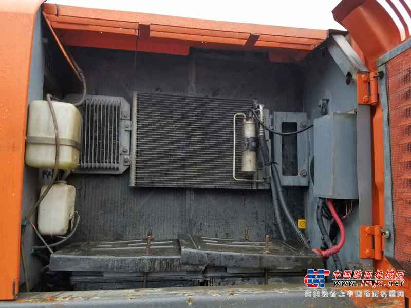 江西出售转让二手4990小时2012年日立ZX200挖掘机