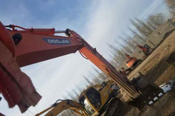内蒙古出售转让二手10000小时2012年斗山DH225挖掘机