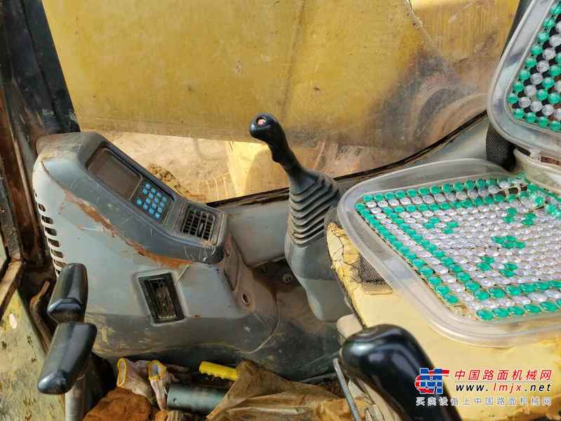 江西出售转让二手8600小时2009年小松PC200挖掘机