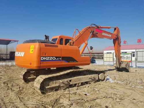 内蒙古出售转让二手8000小时2008年斗山DH220挖掘机