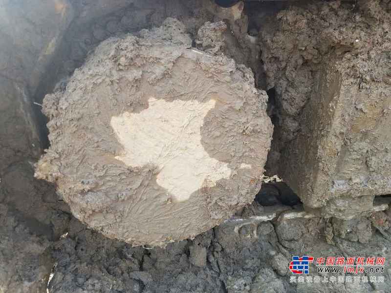 河南出售转让二手6985小时2011年斗山DH225LC挖掘机