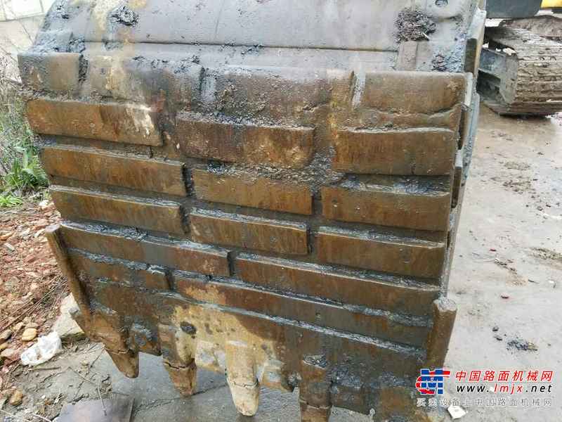 江西出售转让二手4990小时2011年日立ZX200挖掘机