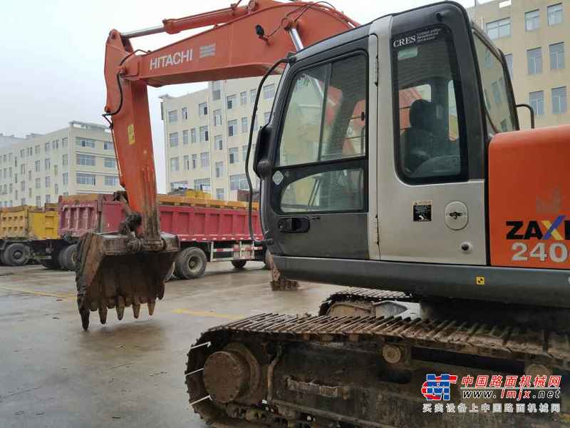 江西出售转让二手3616小时2013年日立ZX240挖掘机