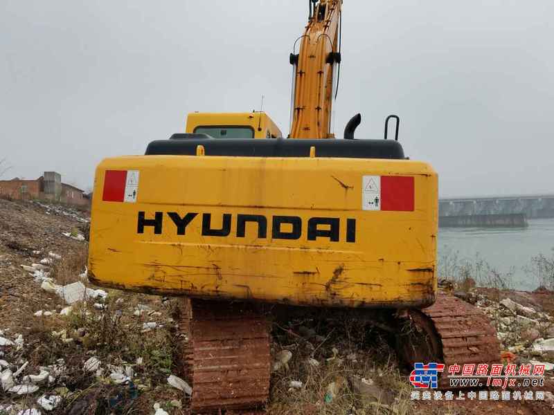 江西出售转让二手8000小时2007年现代R215挖掘机