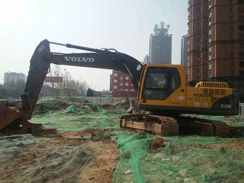 陕西出售转让二手2800小时2014年沃尔沃EC210B挖掘机