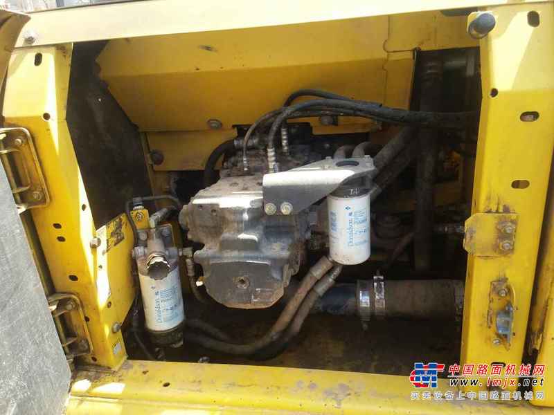 陕西出售转让二手5000小时2011年小松PC240LC挖掘机
