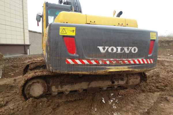陕西出售转让二手4700小时2013年沃尔沃EC210B挖掘机
