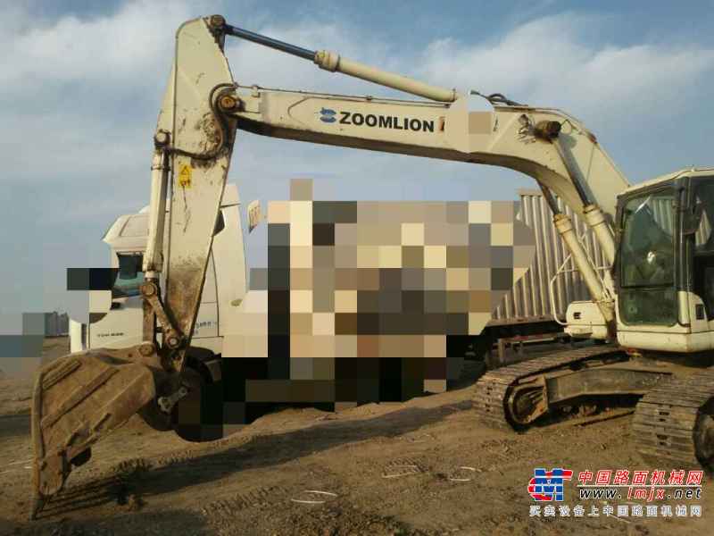 陕西出售转让二手6000小时2010年中联重科ZE230E挖掘机