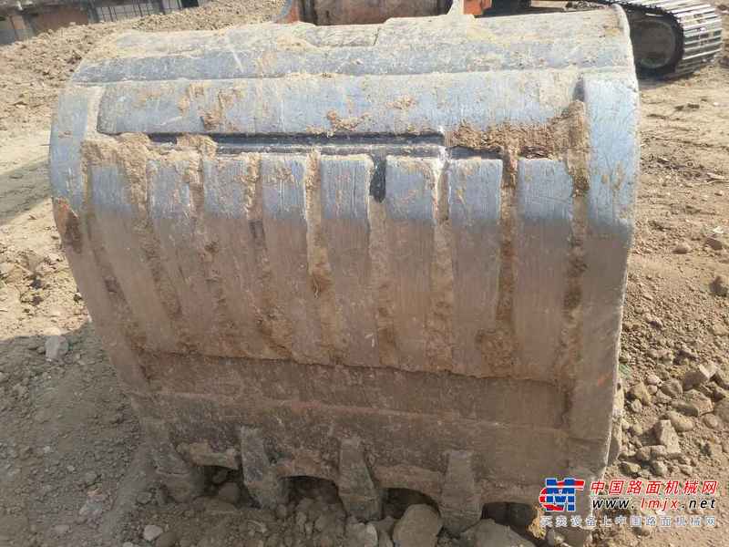 陕西出售转让二手3800小时2014年日立ZX250LC挖掘机