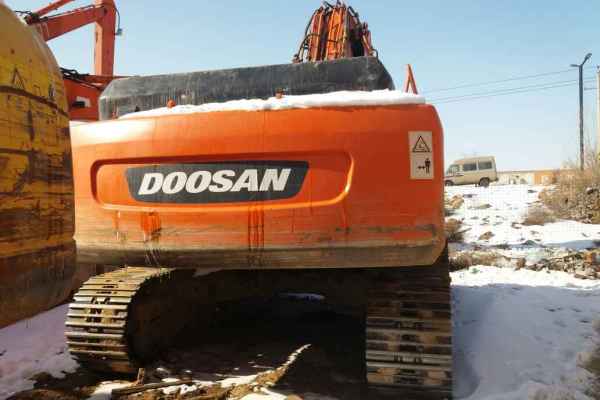 陕西出售转让二手8000小时2010年斗山DH300挖掘机