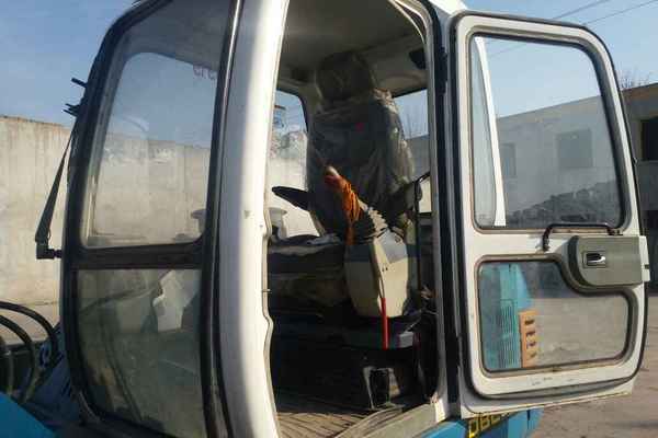 陕西出售转让二手5000小时2013年中国北车60D挖掘机