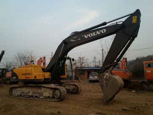 陕西出售转让二手5000小时2011年沃尔沃EC240B挖掘机