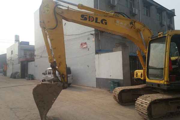 陕西出售转让二手3800小时2012年临工LG6150挖掘机