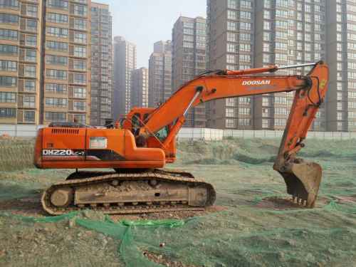 陕西出售转让二手8000小时2007年斗山DH220LC挖掘机