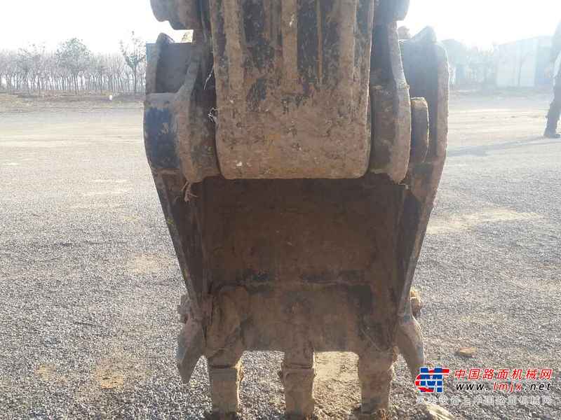 陕西出售转让二手2300小时2014年临工金利轮挖LG680BM挖掘机