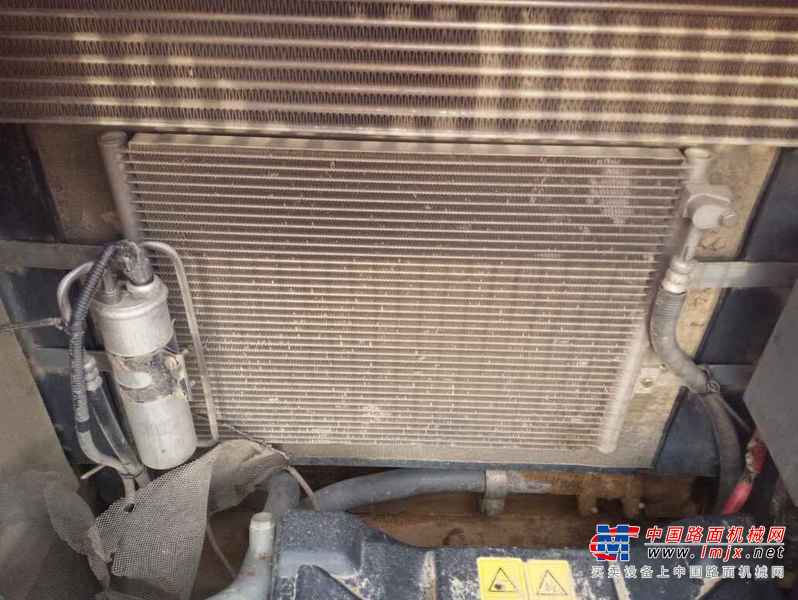 山西出售转让二手6000小时2011年日立ZX240LC挖掘机