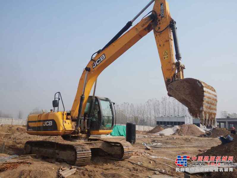 山西出售转让二手7700小时2012年JCBJS220LC挖掘机