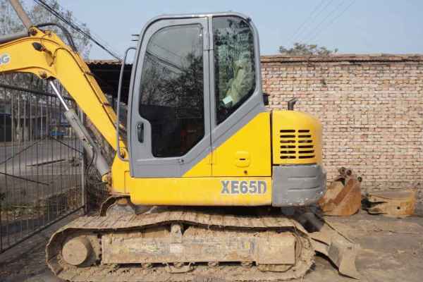 山西出售转让二手4000小时2012年徐工XE65D挖掘机