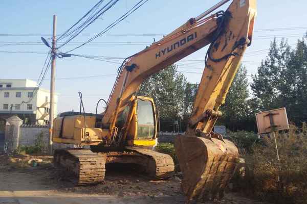山西出售转让二手12000小时2006年现代R225LC挖掘机