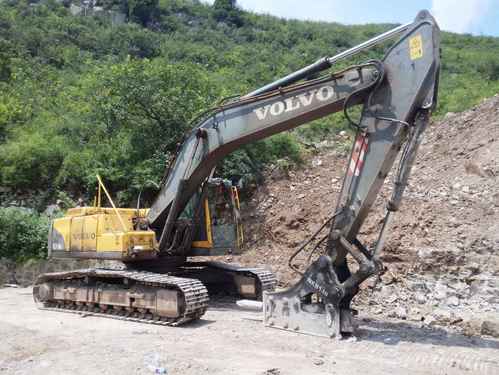 山西出售转让二手9800小时2009年沃尔沃EC240B挖掘机