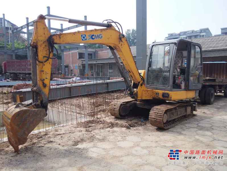山西出售转让二手4820小时2010年徐工XE60挖掘机