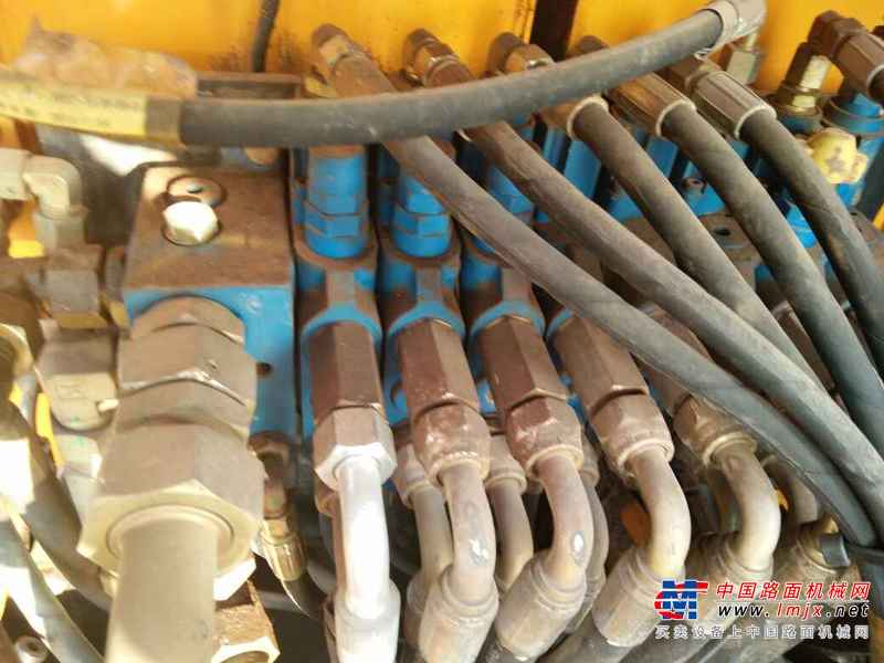辽宁出售转让二手6400小时2010年福田雷沃FR65挖掘机