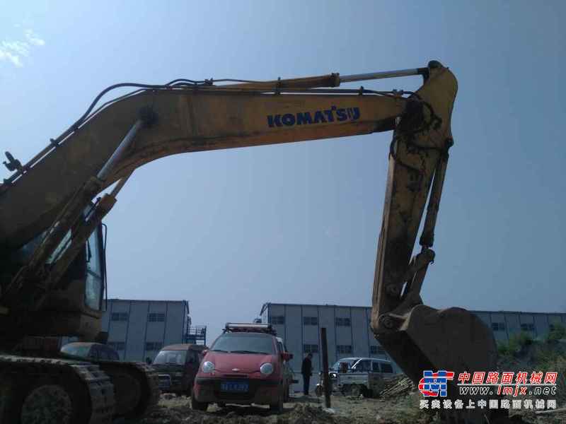 河南出售转让二手9800小时2006年小松PC200挖掘机