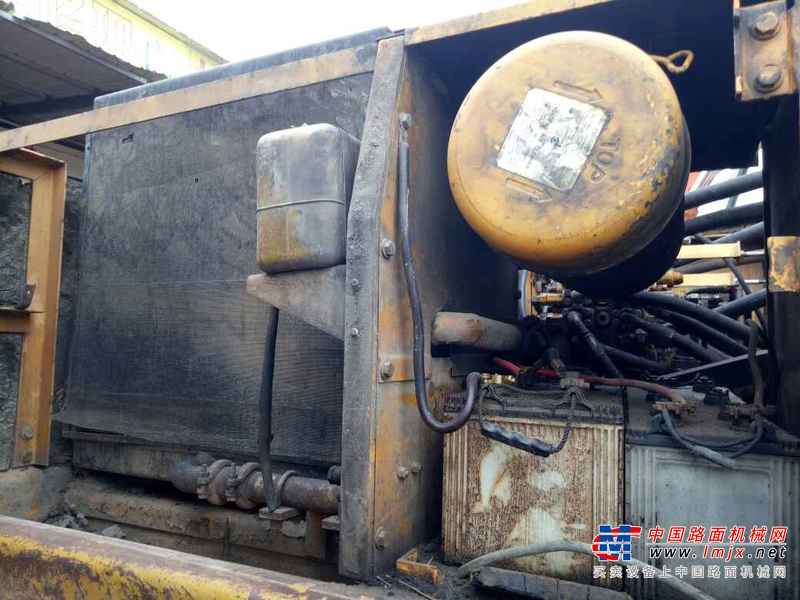 广东出售转让二手18000小时2003年加藤HD700挖掘机