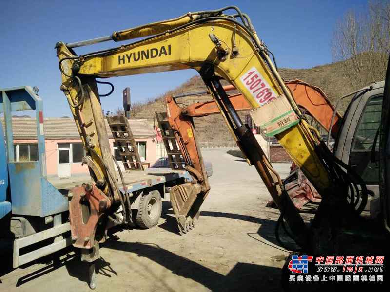 河北出售转让二手6750小时2008年现代R60挖掘机