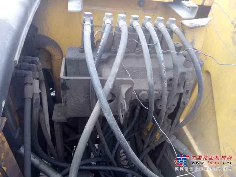 黑龙江出售转让二手15000小时2010年玉柴YC85挖掘机