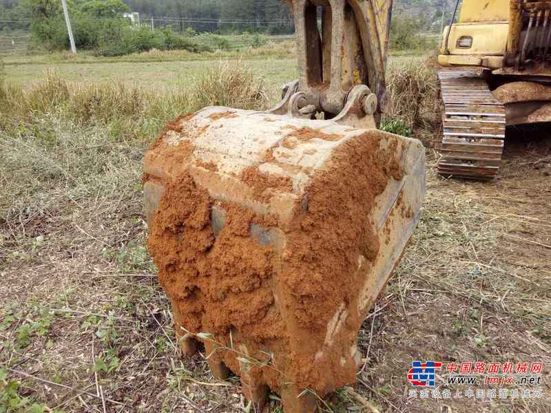 江西出售转让二手17000小时2005年小松PC100挖掘机