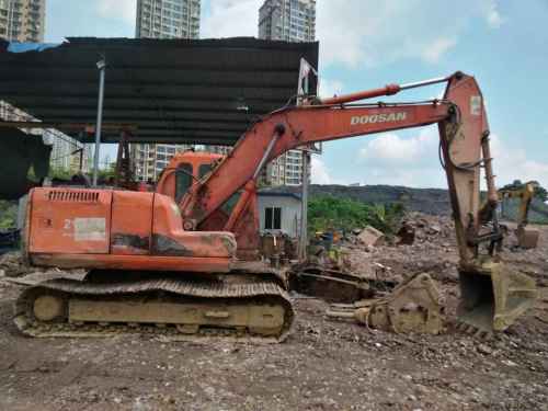 重庆出售转让二手12377小时2009年斗山DH150挖掘机