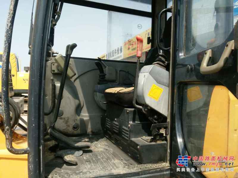 陕西出售转让二手7000小时2010年福田雷沃FR65挖掘机