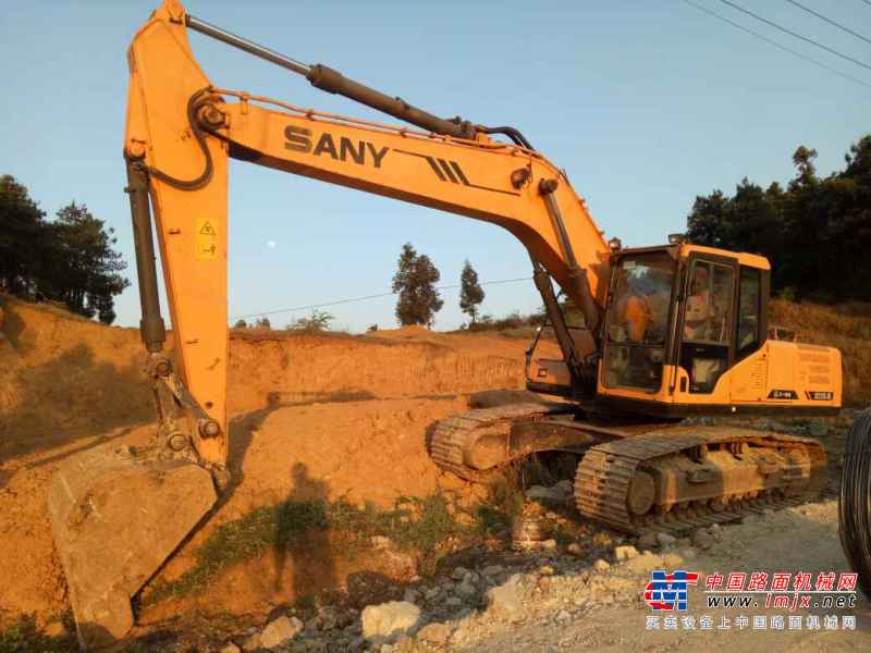 云南出售转让二手5000小时2012年三一重工SY215C挖掘机