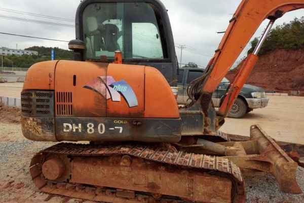 江西出售转让二手10000小时2010年斗山DH60挖掘机
